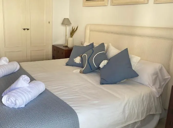 Homey Guadalvillas 91 別荘 *